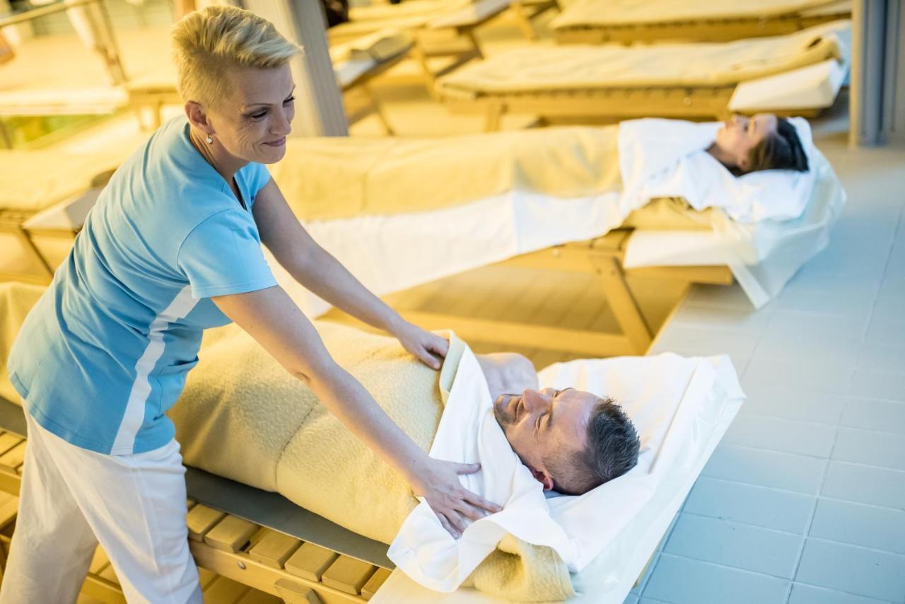 Rehabilitacni Sanatorium - Lazne Darkov Otel Karviná Dış mekan fotoğraf