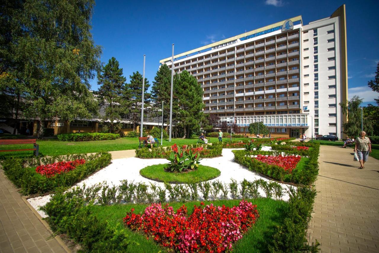 Rehabilitacni Sanatorium - Lazne Darkov Otel Karviná Dış mekan fotoğraf